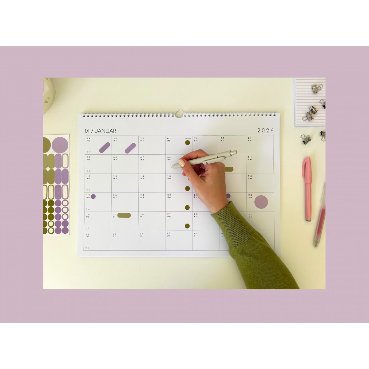 Kalender 2026 mit Aufklebern A4/A3 - SANS.