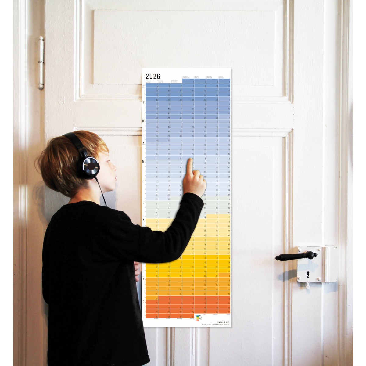 Wandkalender 2026 „Blue Hour“ Jahresplaner | Limited Edition | 100% Recyclingpapier | Deutsch-Englisch | Rückseite „Regenbogen“