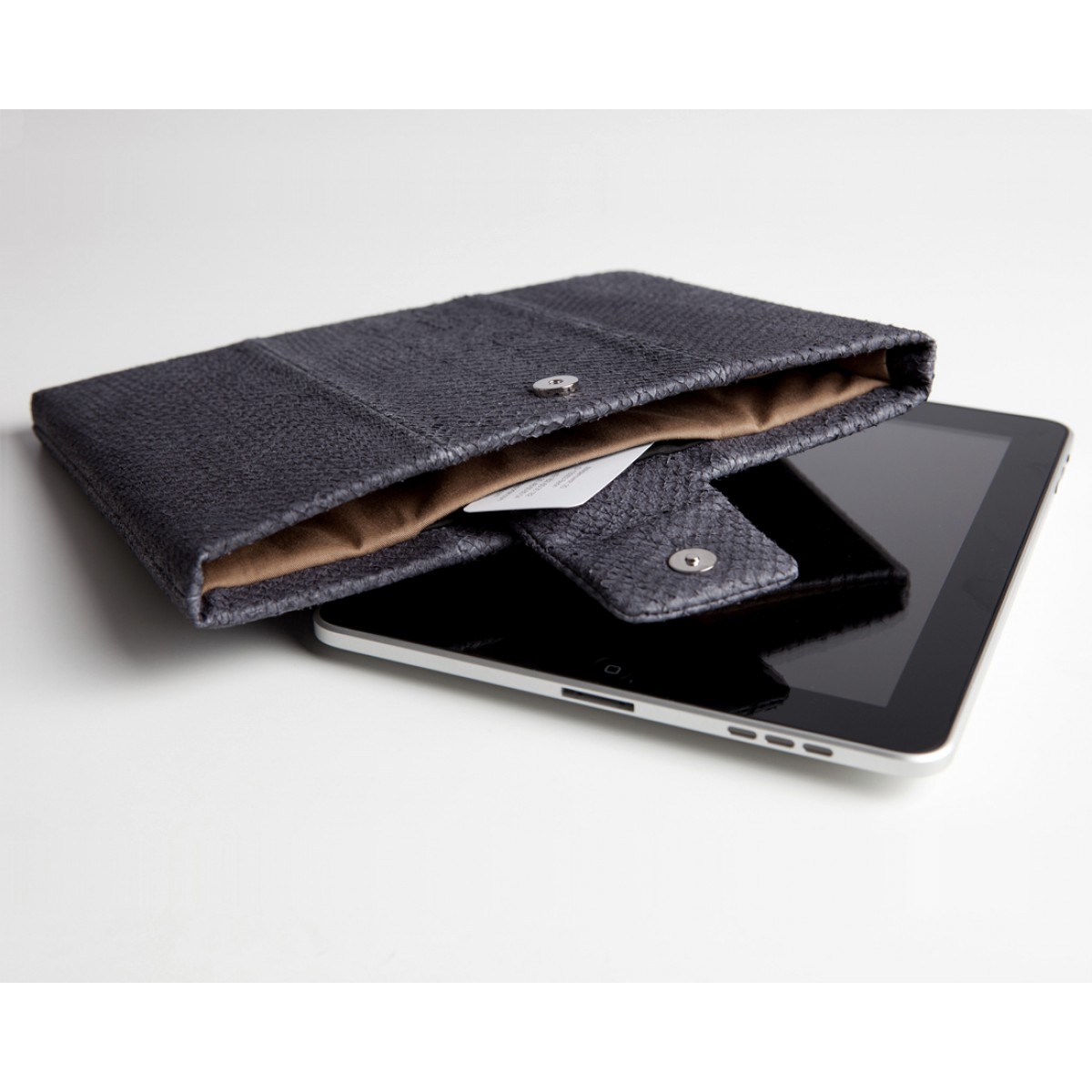 iPad case Lachsleder, platin