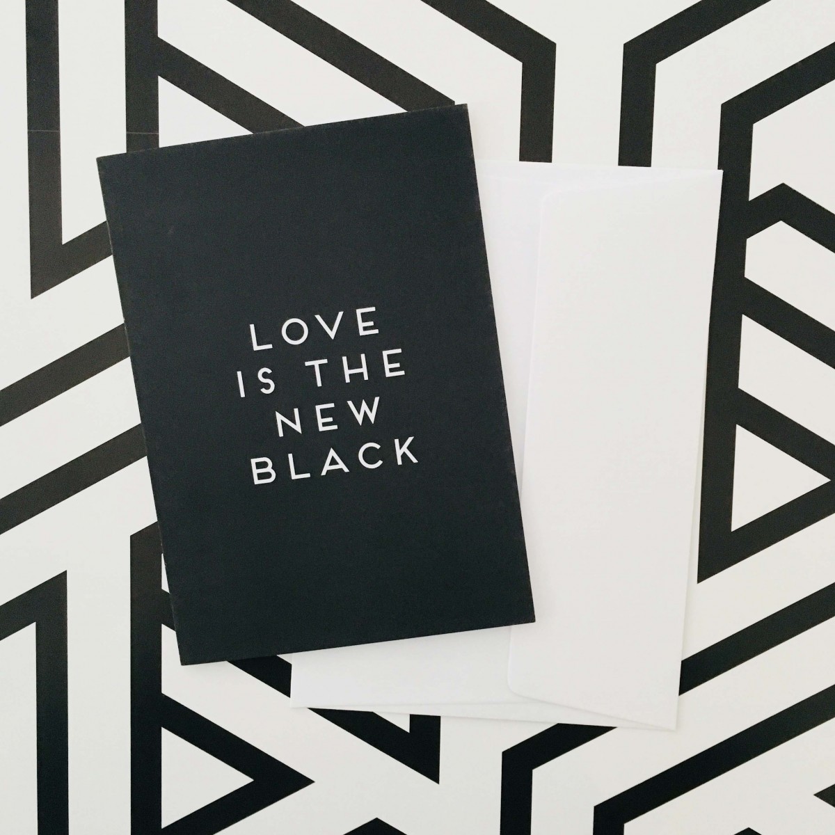 Love is the new black – Grußkarte "Love is the new black"