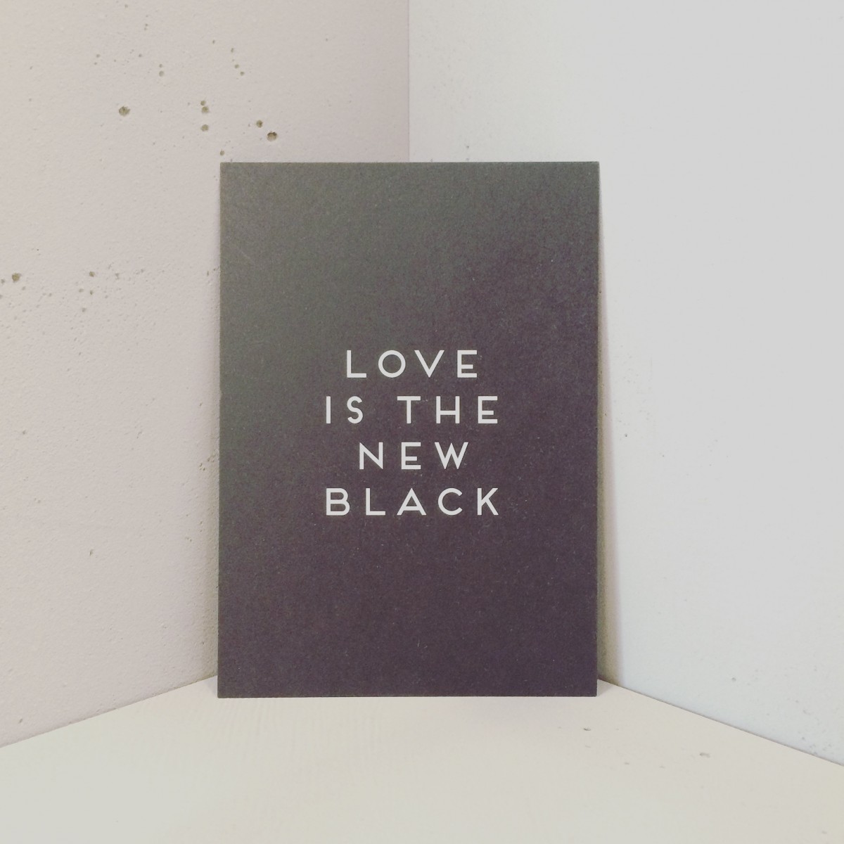 Postkarten-Set "Love is the new black"