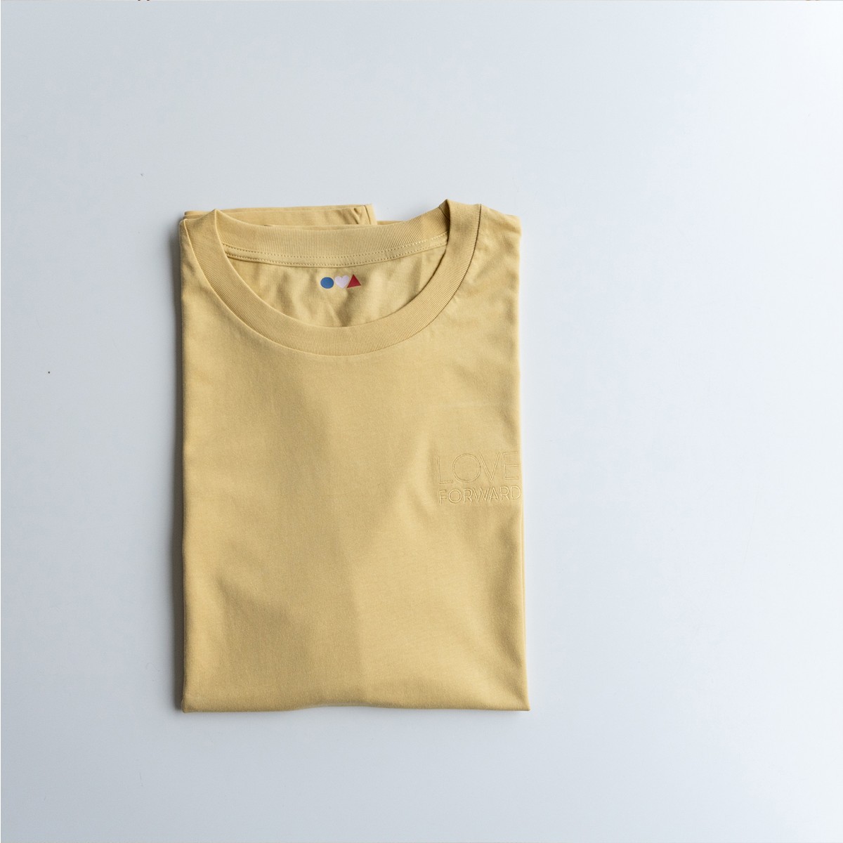 t-shirt LOVE FORWARD yellow - PULS good stuff
