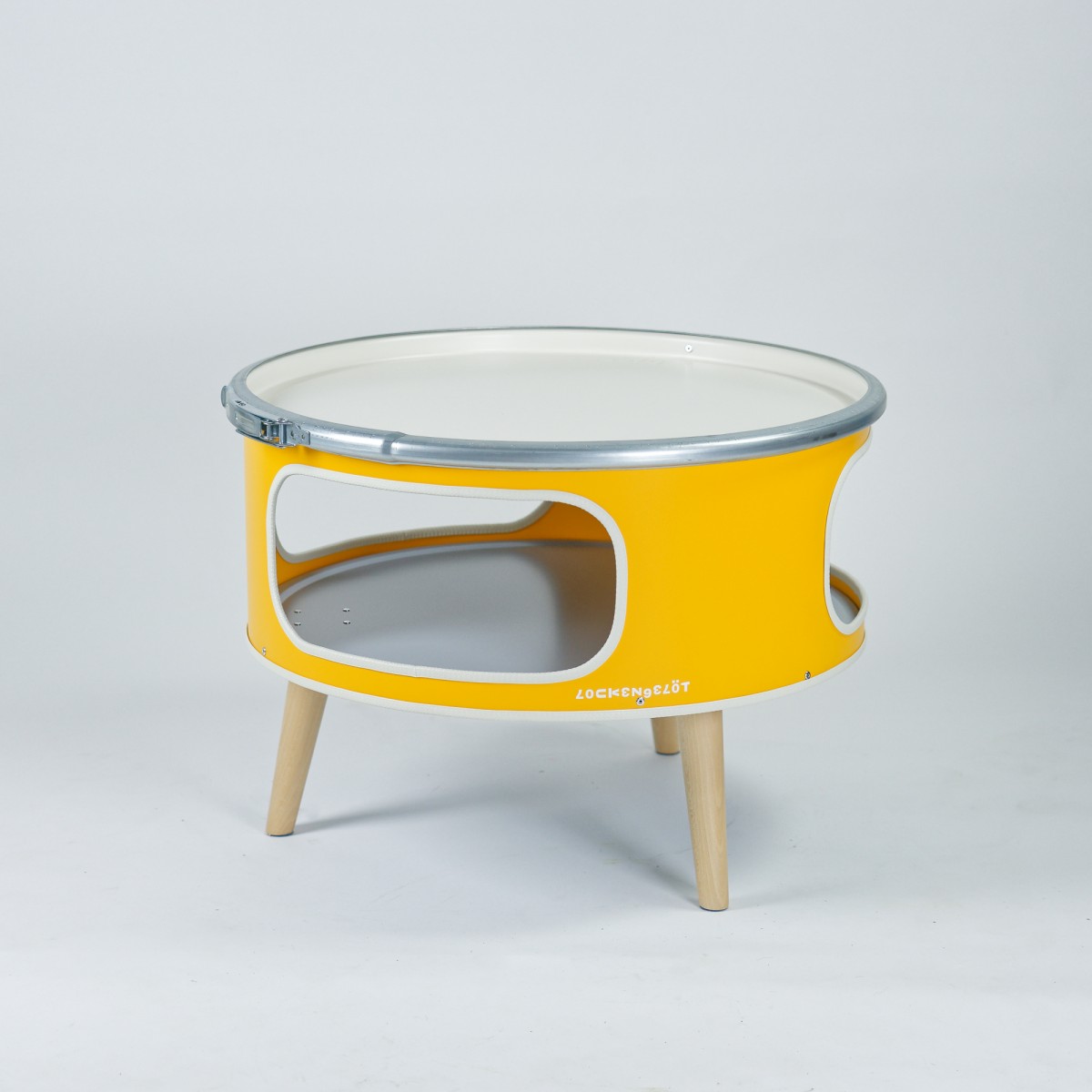 Lockengelöt Betty Ölfass-Couchtisch