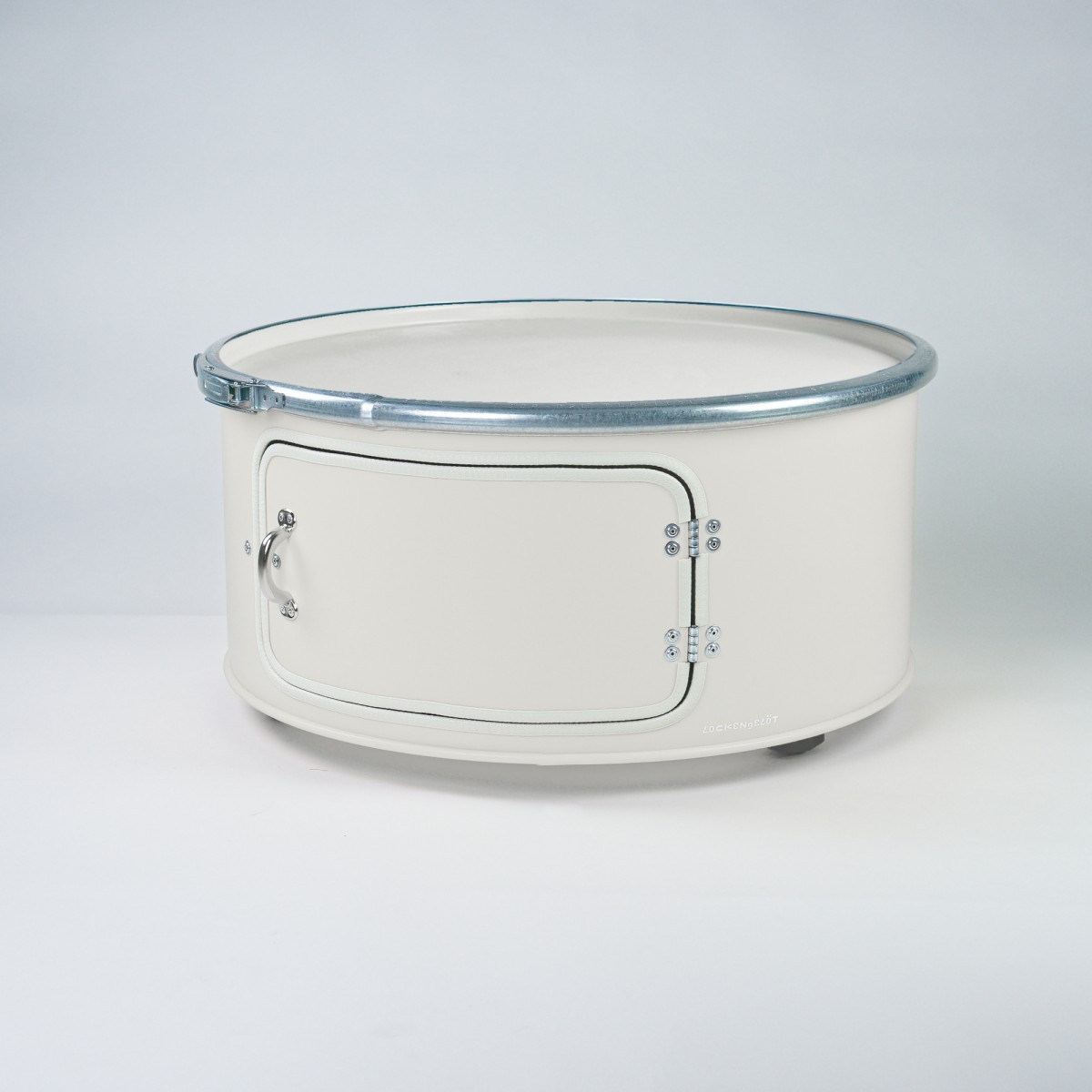 Lockengelöt - Little Bob mit Tür - Couchtisch aus Hamburger Ölfässern