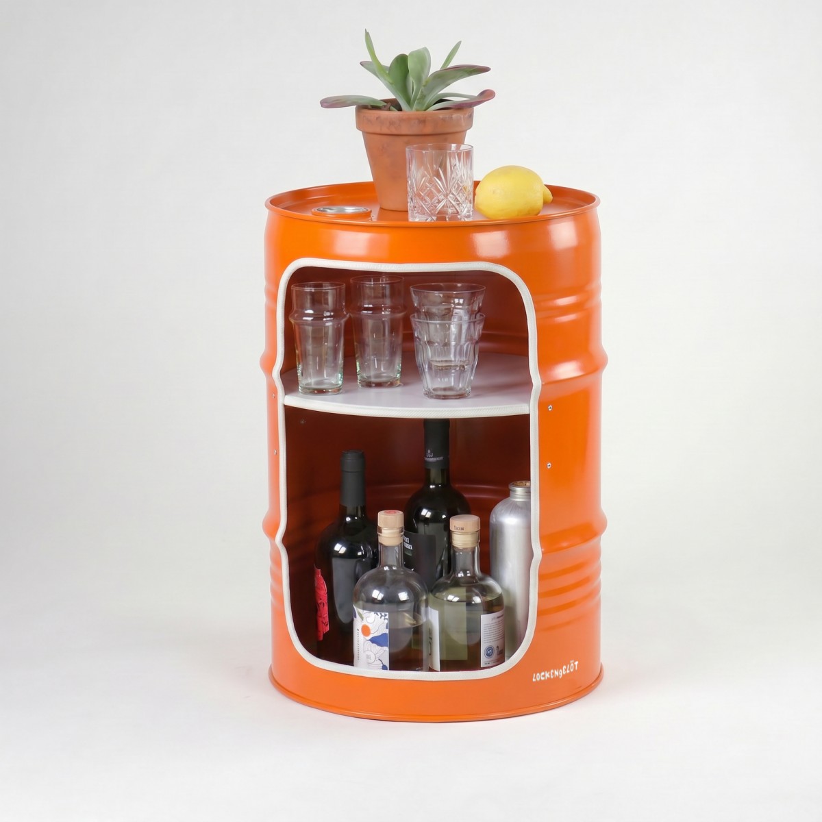 Lockengelöt - Minibar aus Hamburger Ölfässern