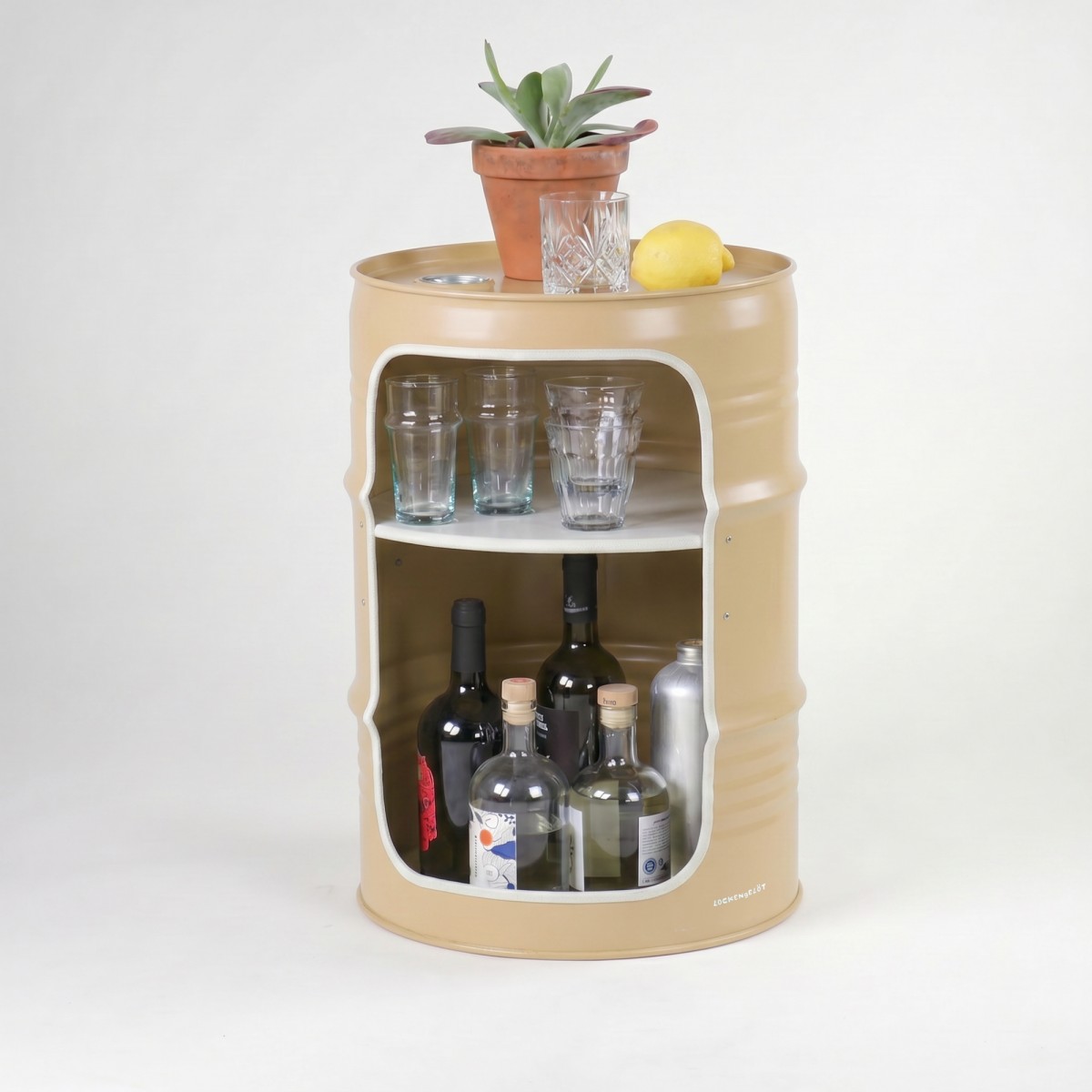 Lockengelöt - Minibar aus Hamburger Ölfässern