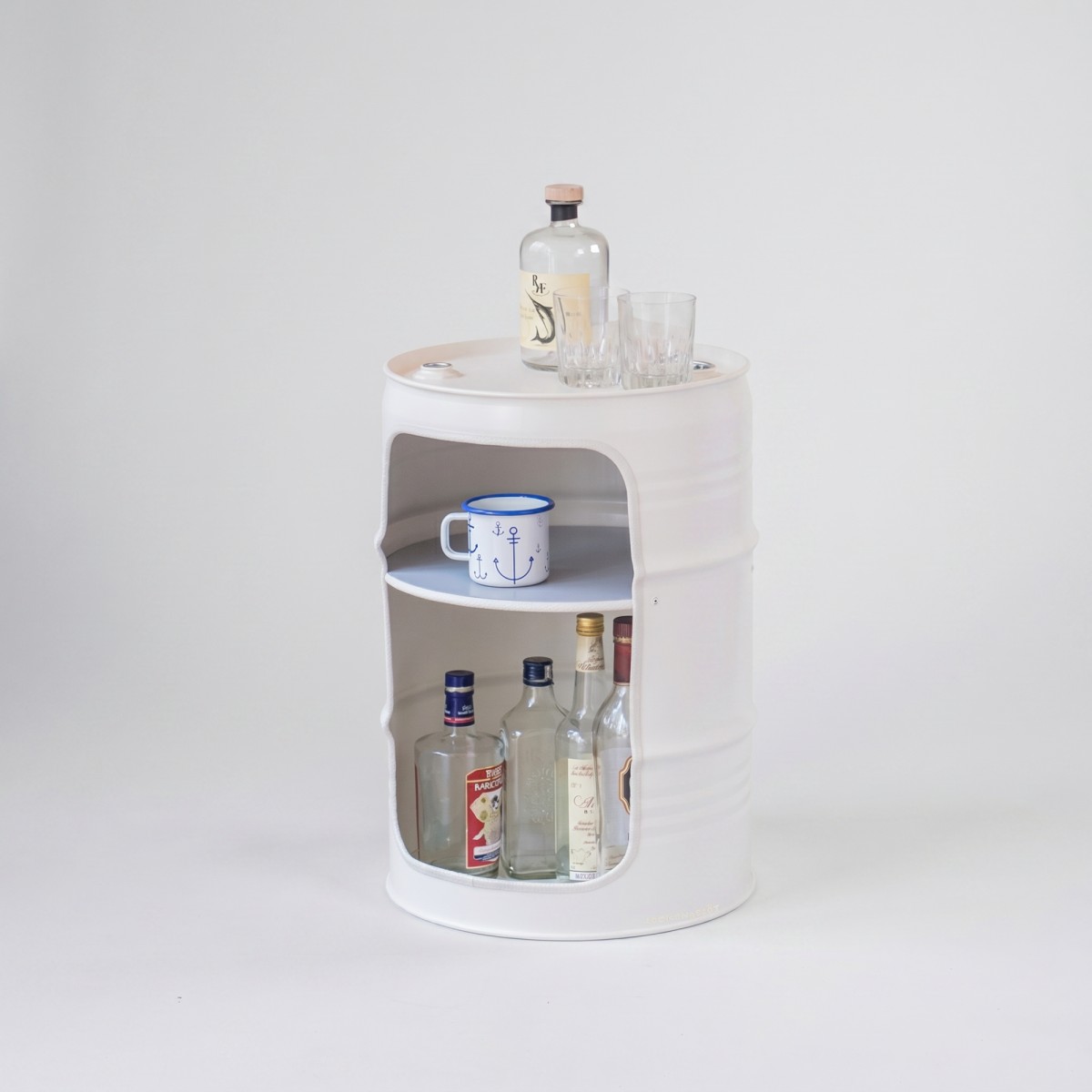 Lockengelöt - Minibar aus Hamburger Ölfässern