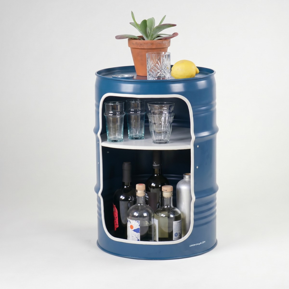 Lockengelöt - Minibar aus Hamburger Ölfässern