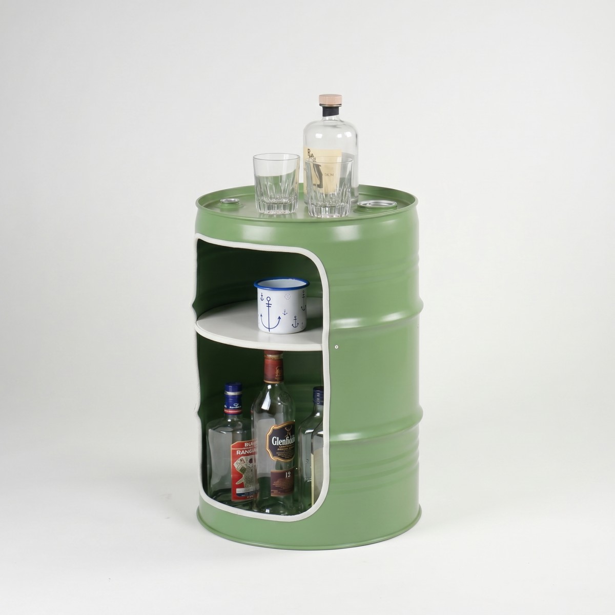 Lockengelöt - Minibar aus Hamburger Ölfässern