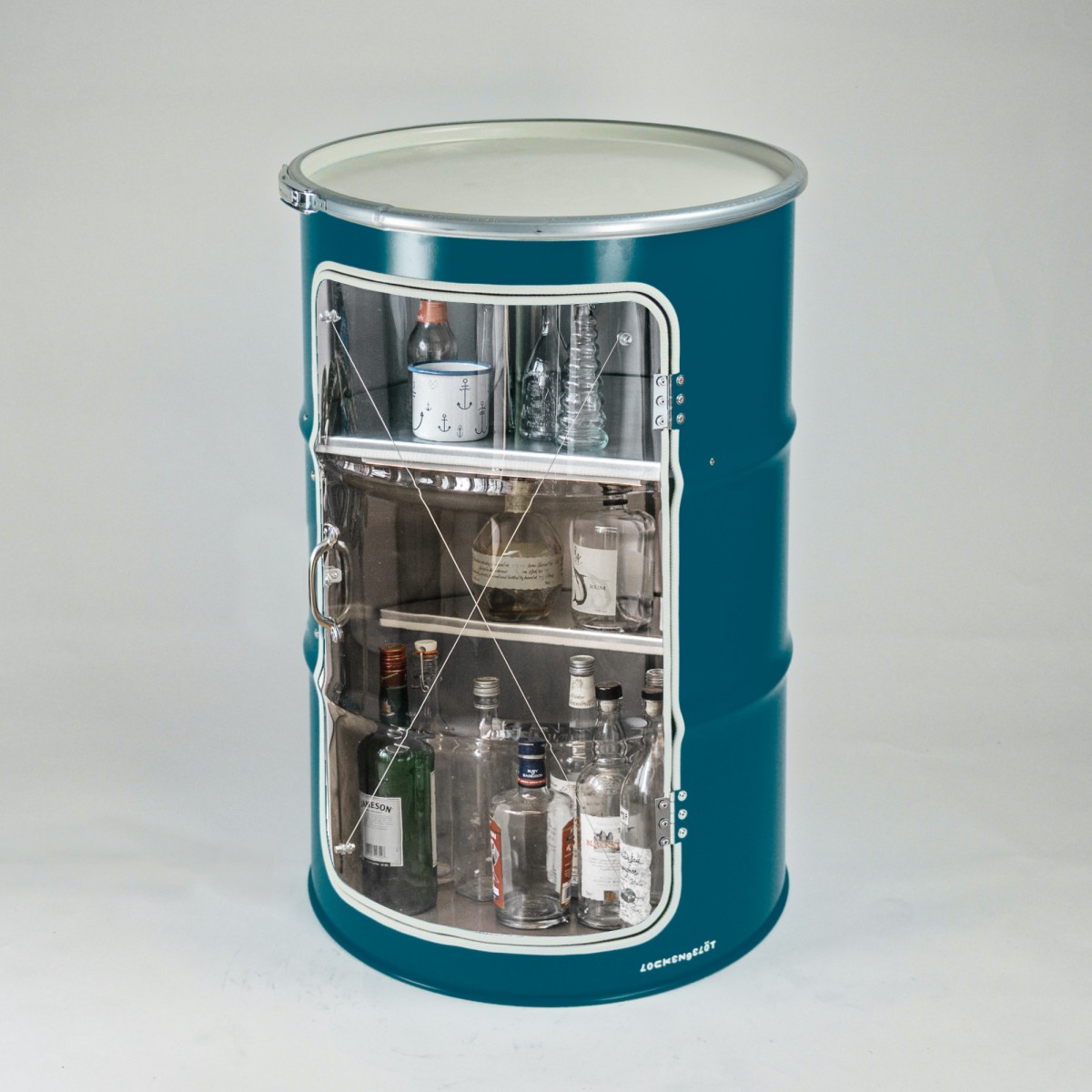 Lockengelöt - Grosse Hausbar-Vitrine aus Hamburger Ölfass