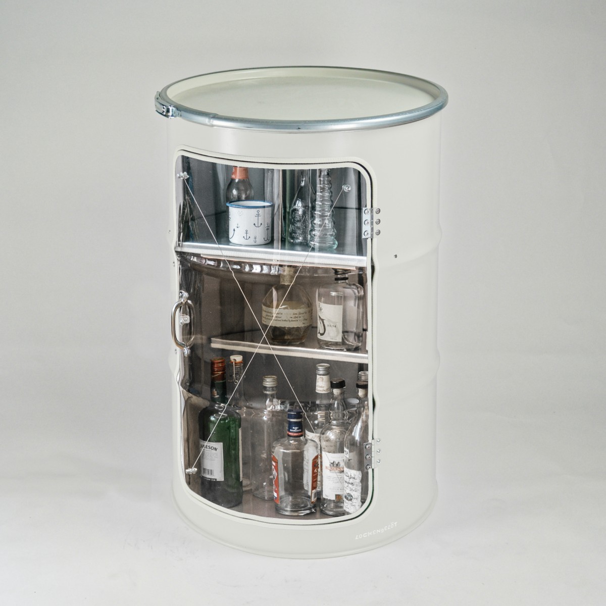 Lockengelöt - Grosse Hausbar-Vitrine aus Hamburger Ölfass