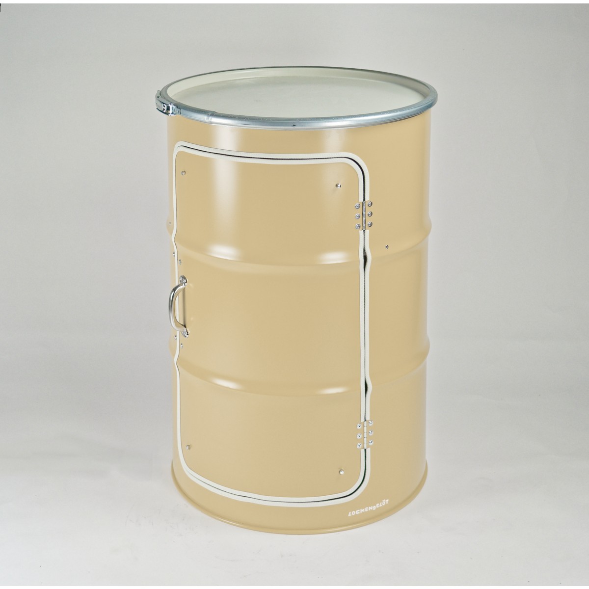 Lockengelöt - Büroschrank aus einem Hamburger Ölfass