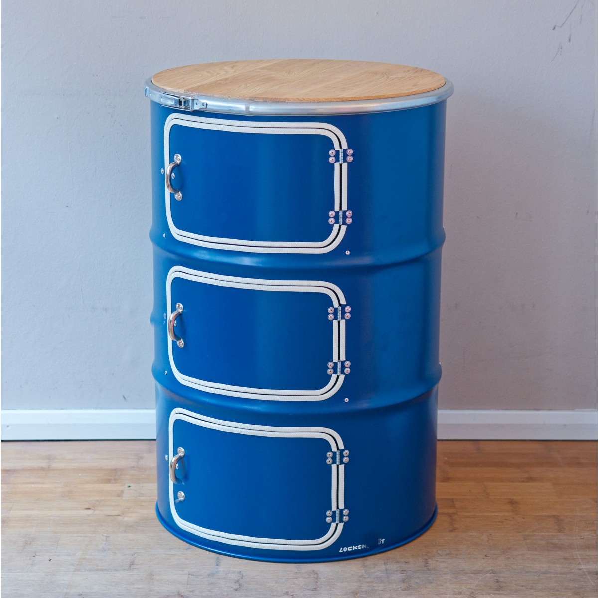 Lockengelöt - Dreitürer aus einem Ölfass