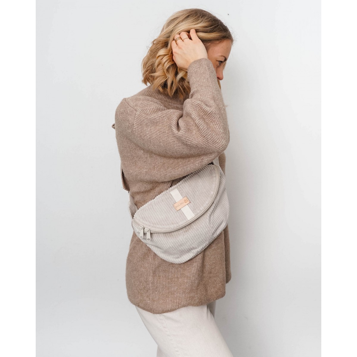 MULINU - Bauchtasche | Hipbag HENNES Breitcord Cremeweiß