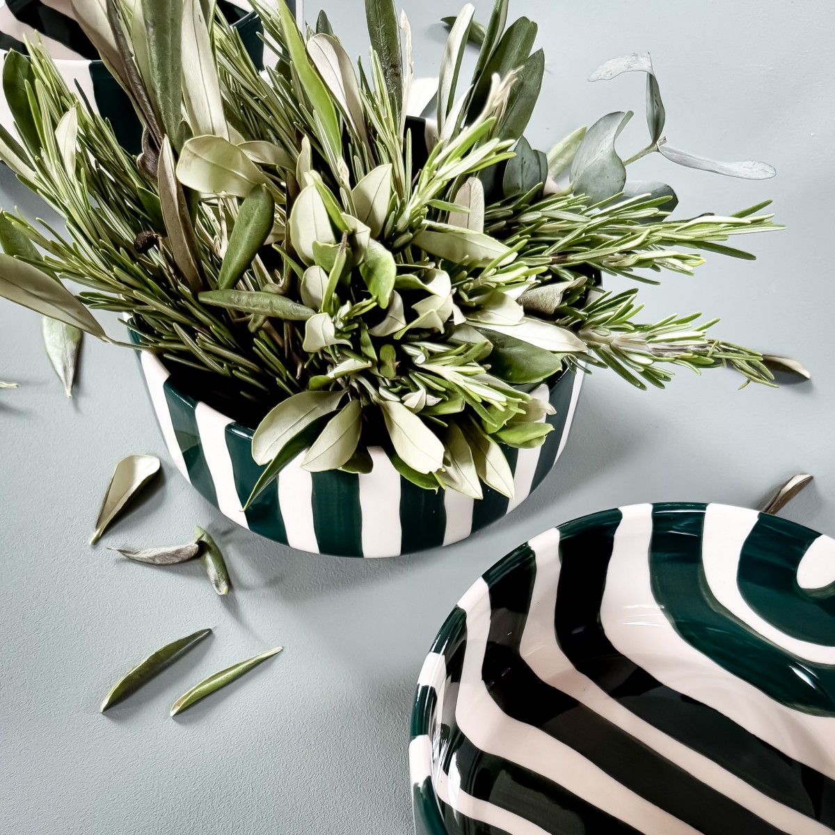 Magazin Minori - Becher Stripes - gentle green