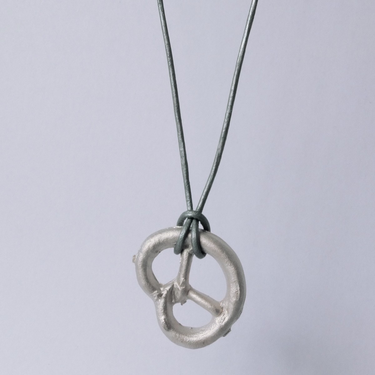 Kaja Holland ° Anhänger Mini Brezel