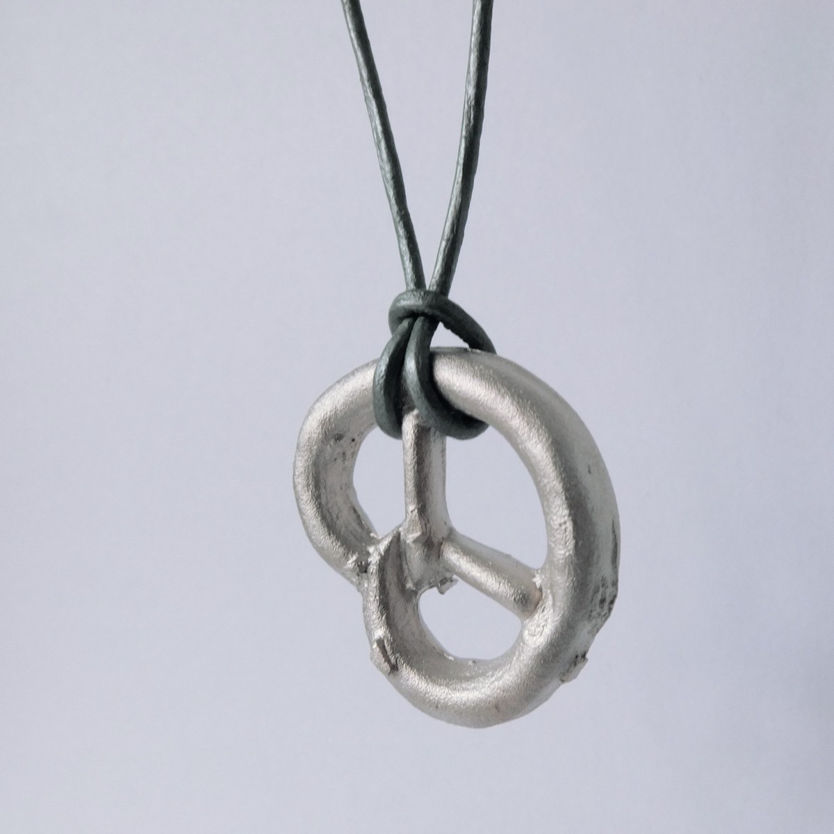 Kaja Holland ° Anhänger Mini Brezel