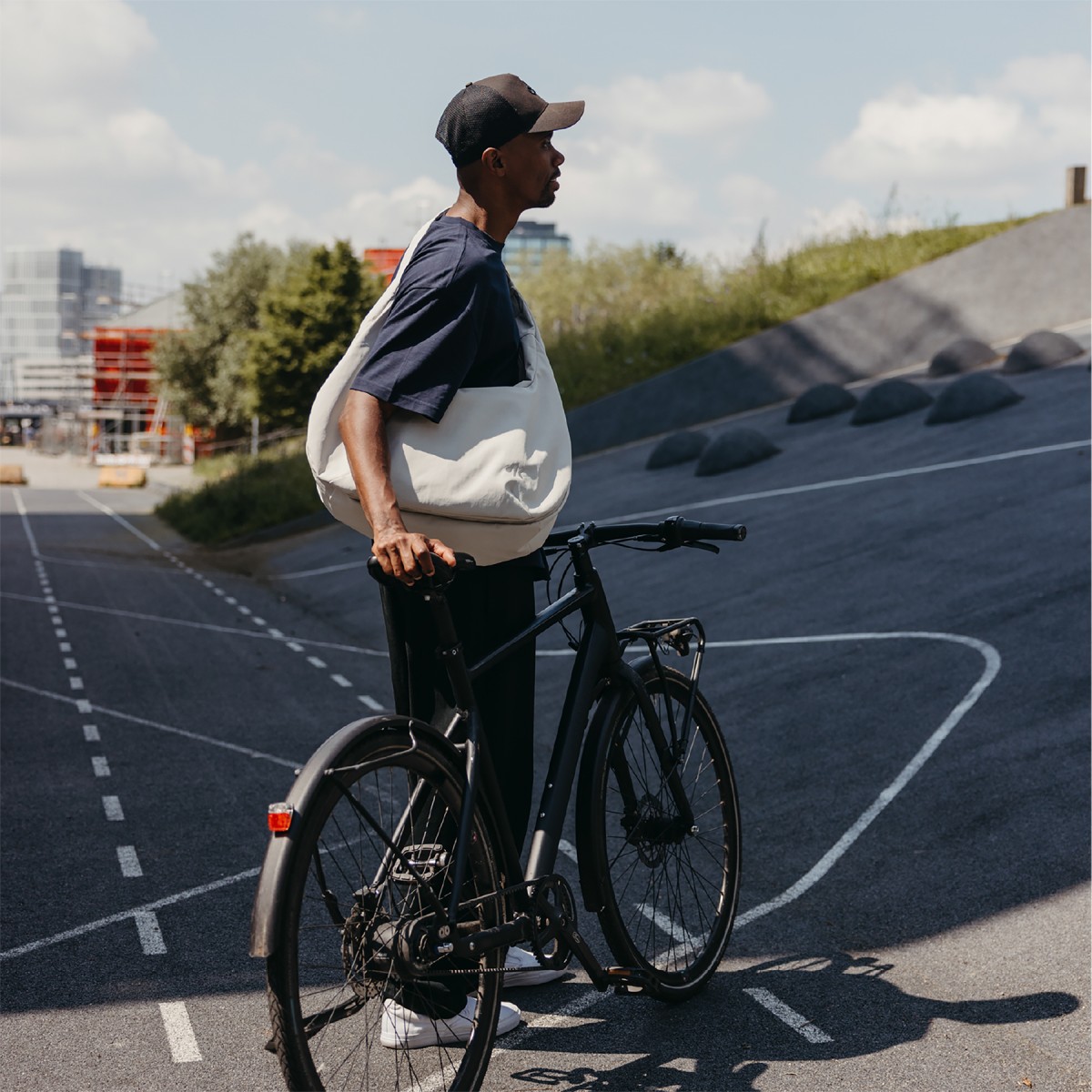 Aada I Moon Bag I birch