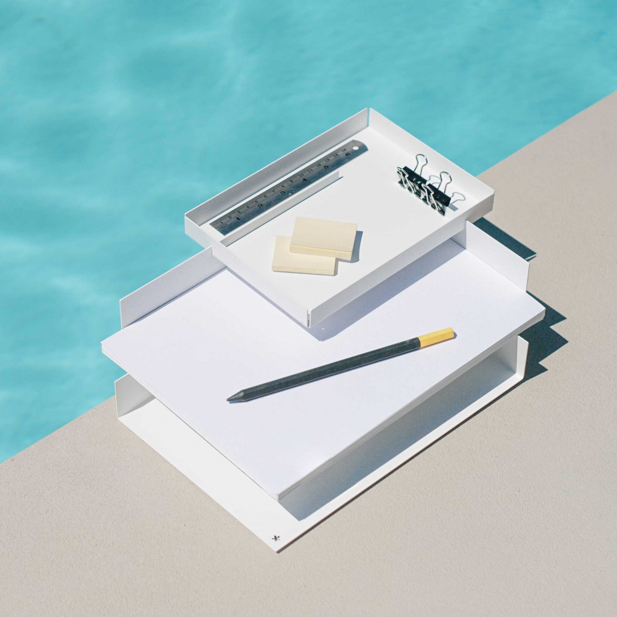 PAPER TRAY | PAPIERABLAGE | Roman Luyken | Peppermint Products