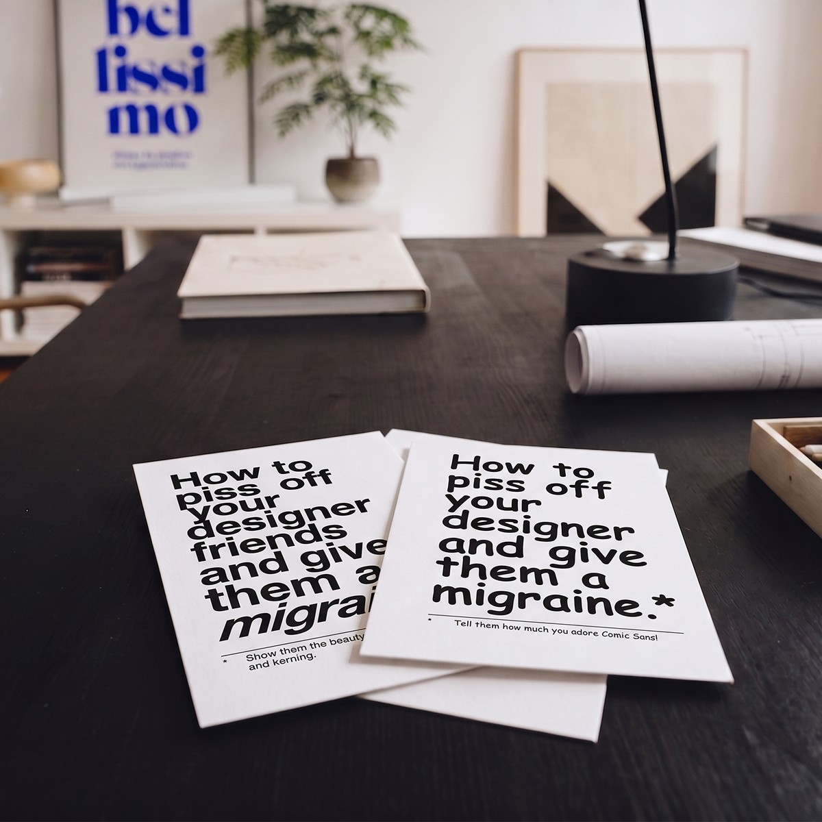 »How to piss off your designer friends and give them a migraine« Postkartenset, fünf Stück – The True Type