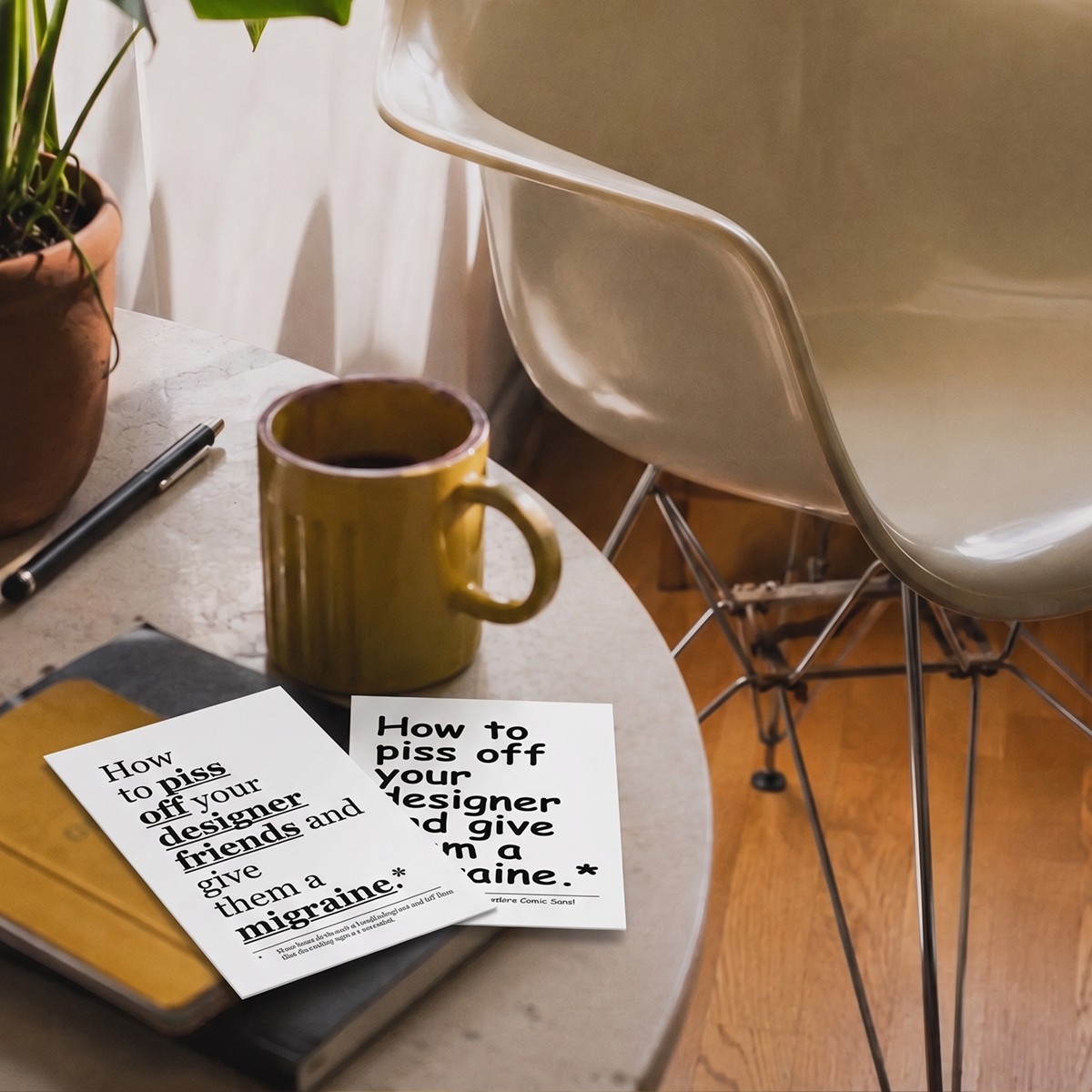 »How to piss off your designer friends and give them a migraine« Postkartenset, fünf Stück – The True Type