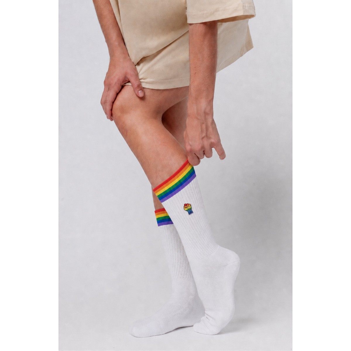Pride Fist | LOVE WINS | Bestickte Bio Baumwoll Socken