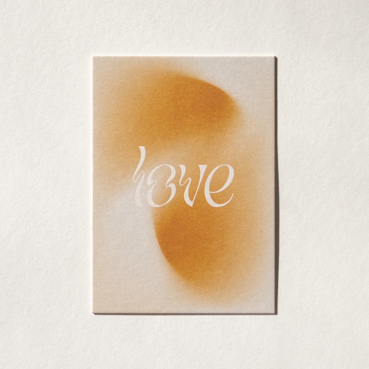 "Love" Postkarte mit Briefumschlag von REYOUNITE