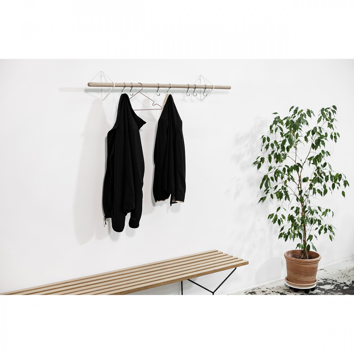 SOLID Flurgarderobe | Result Objects