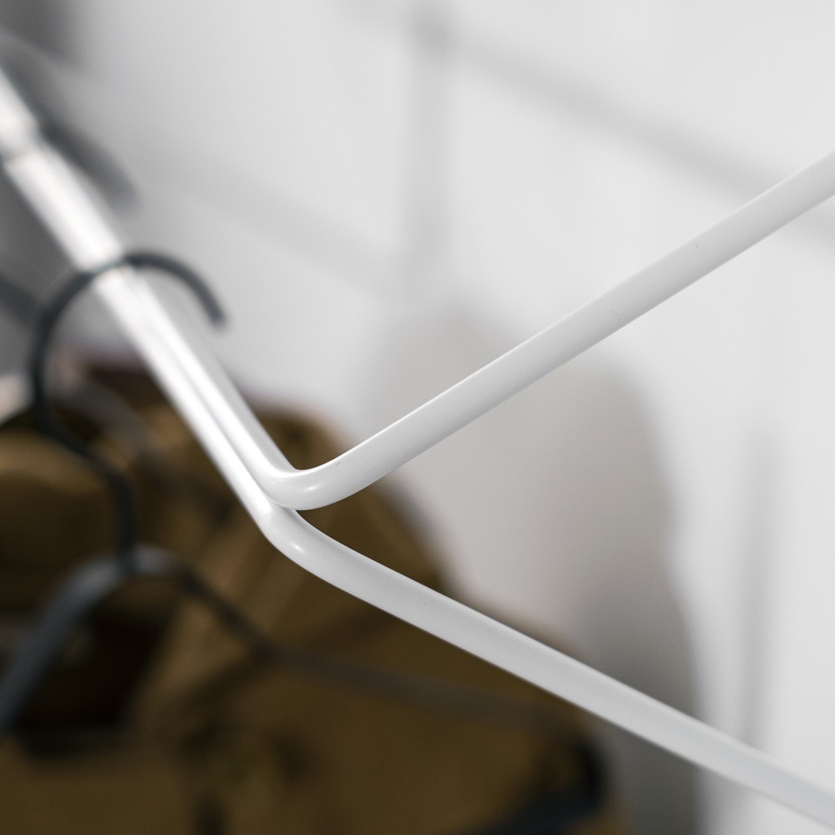 SYNC Garderobe Weiß | Result Objects