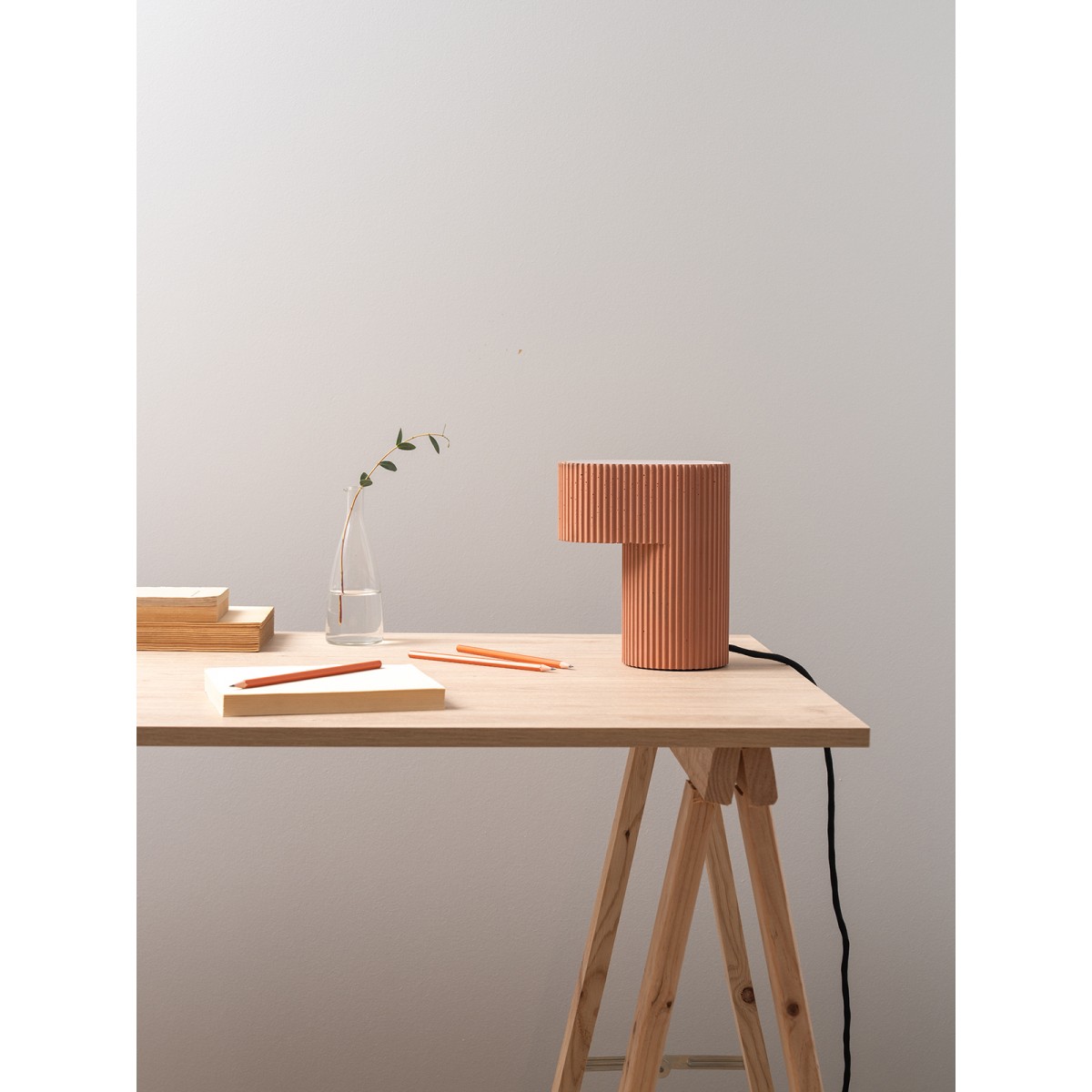 Tischlampe – plissiert und farbenfroh [S7]