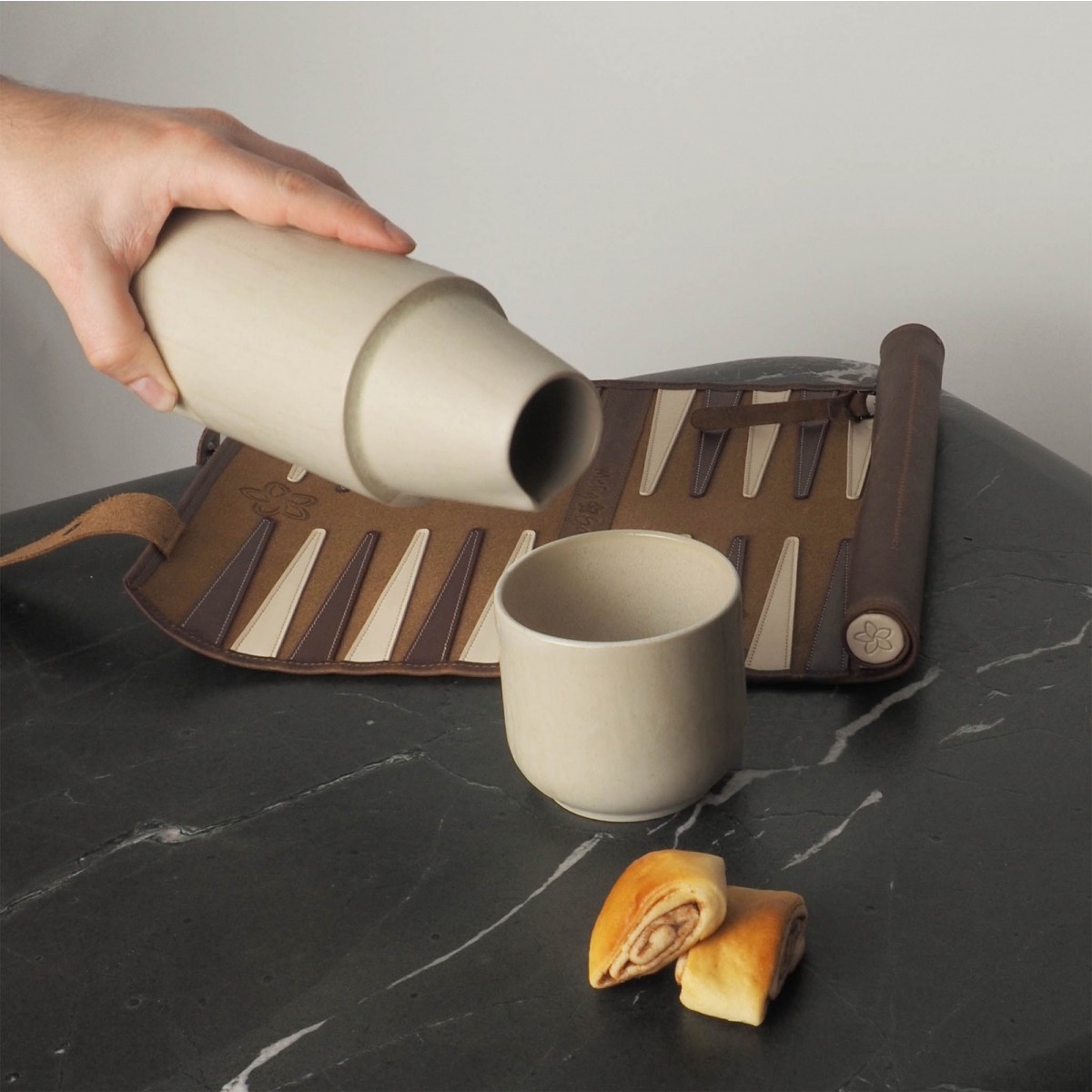 Lys Keramik Karaffe 750 ml – handgemacht in Portugal
