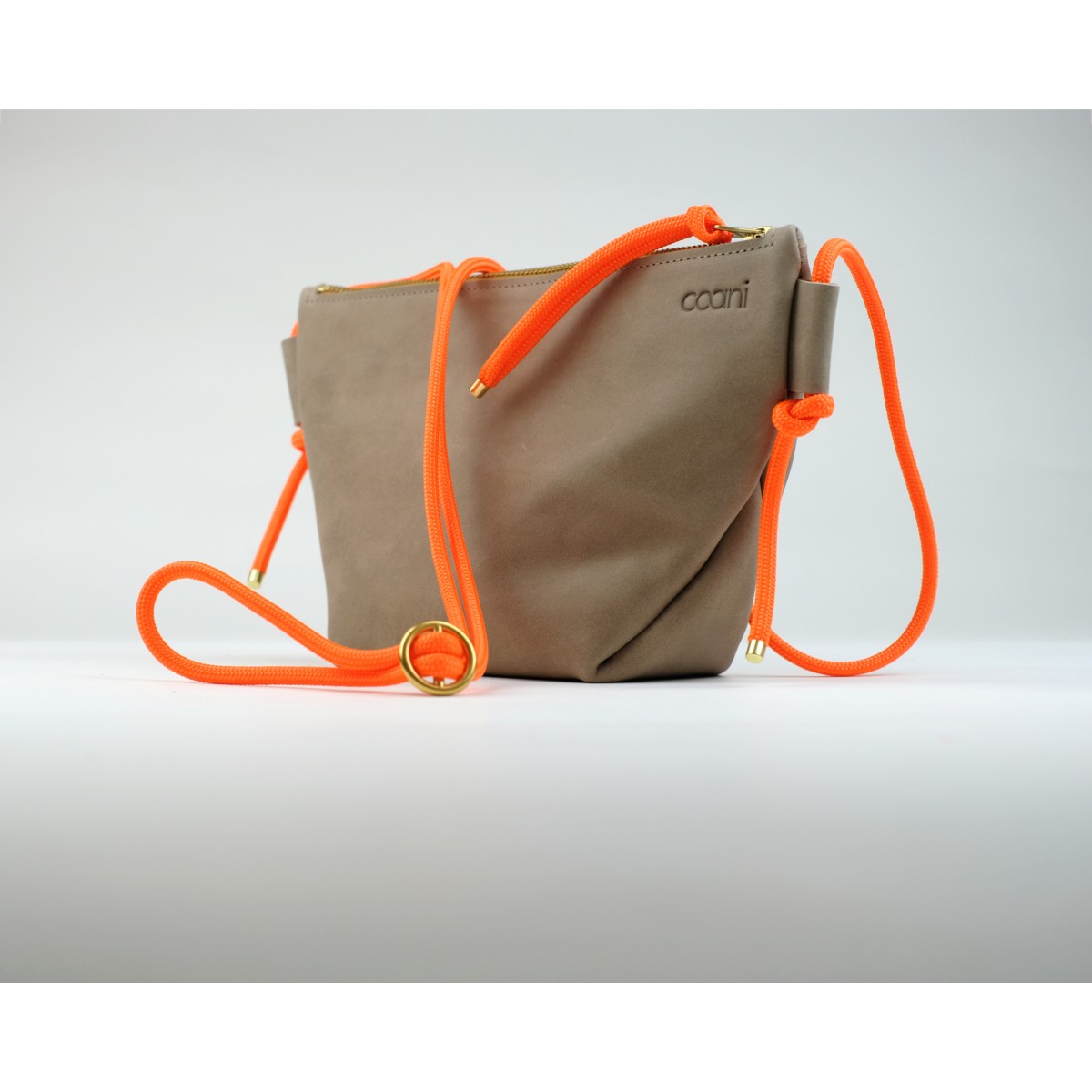 Umhängetasche 'Suri' in Beige ° COANI