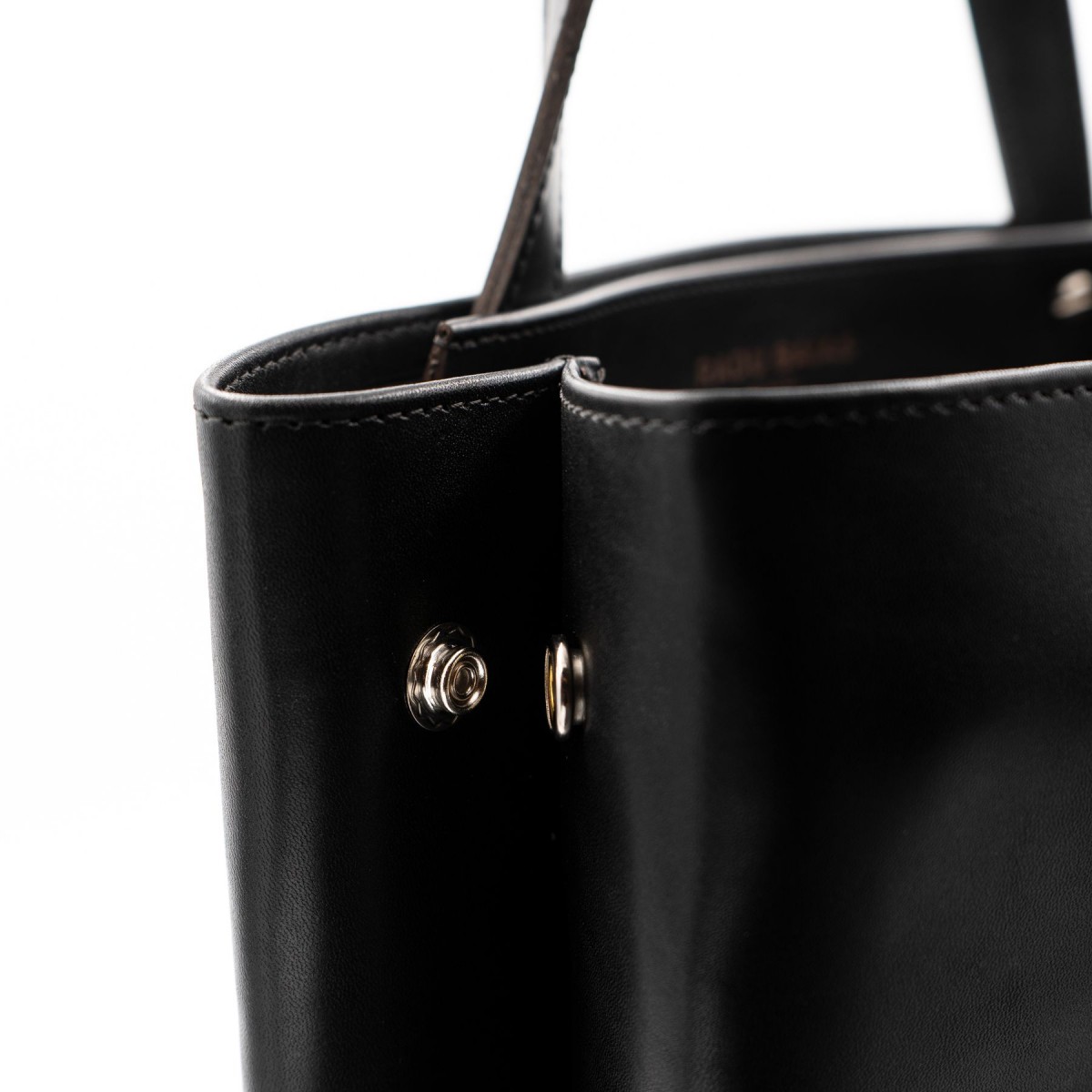 Shopper schwarz – aus premium pflanzlich gegerbtem Leder