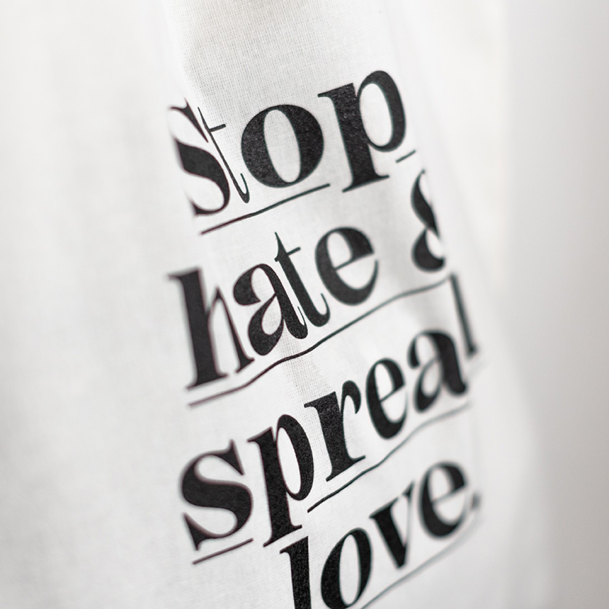 Tasche Bio-Baumwolle STOP HATE & SPREAD LOVE Weiß – Studio Schön®