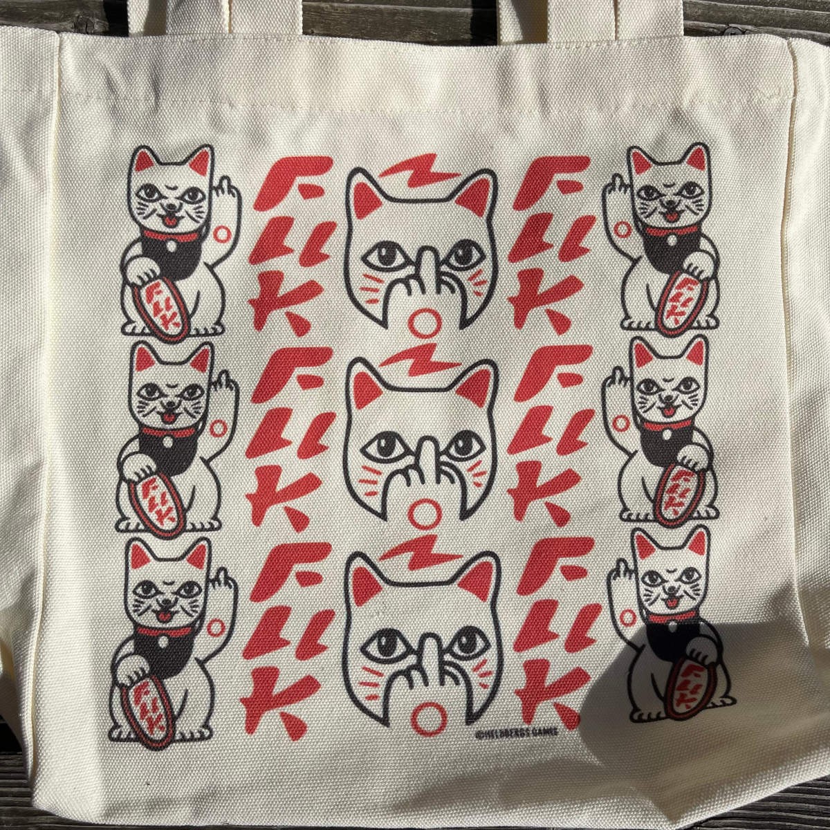 Tote Bag - Maneki Neko | Baumwolltasche mit Magnetverschluss & Innentasche | Lustige Einkaufstasche | Cooles Katzenmotiv für Katzenliebhaber