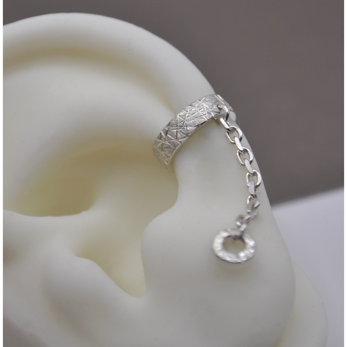 Earcuff "Verbunden" aus Silber von DOPPELLUDWIG