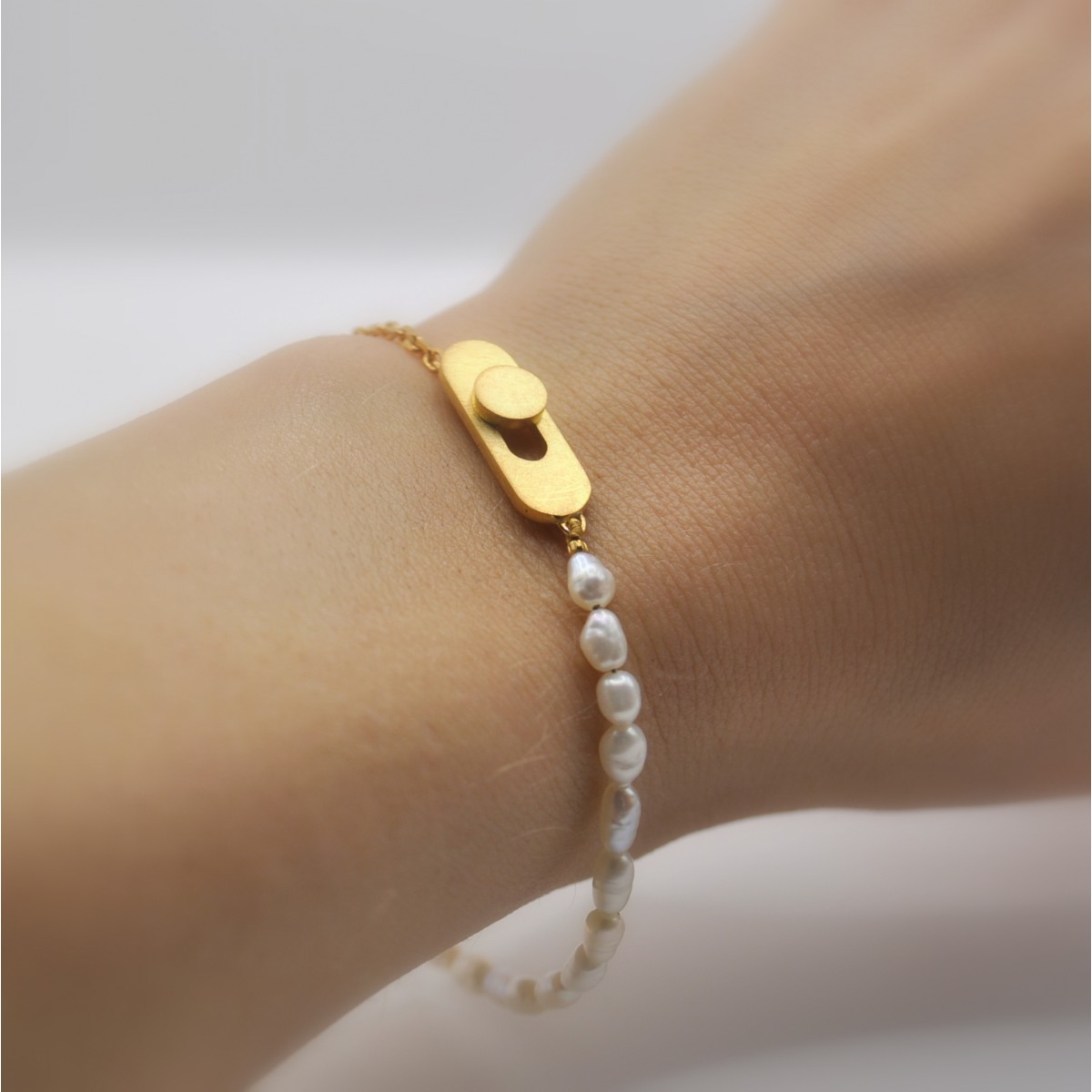 Perlenarmband "Halb-Geknöpft" aus Silber von DOPPELLUDWIG