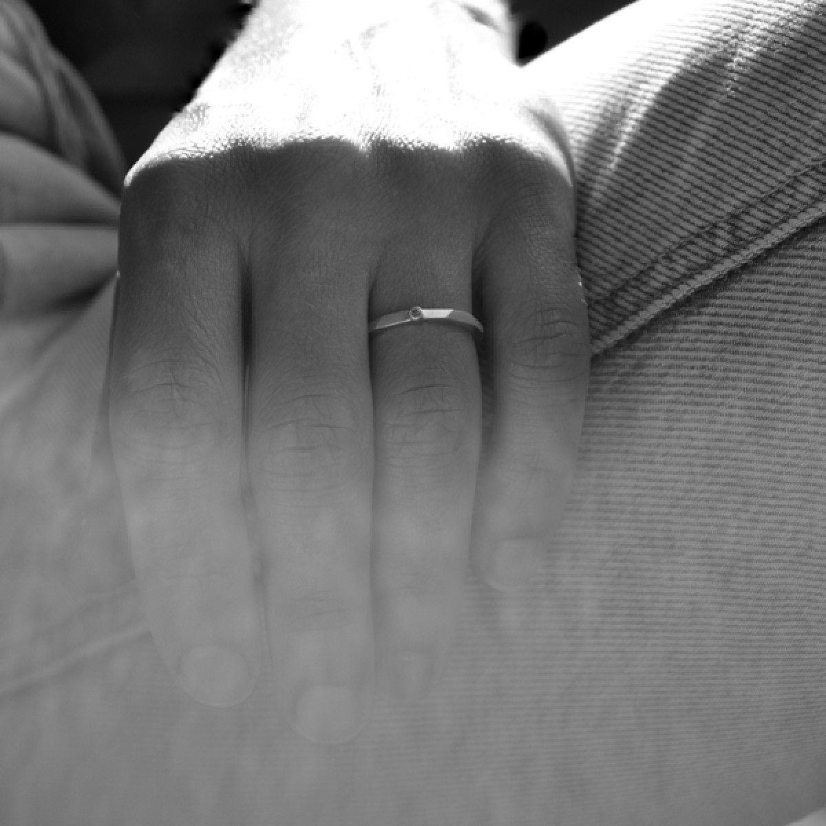 Ring "Verkantet" mit Brillant aus 925/- Silber von Doppelludwig