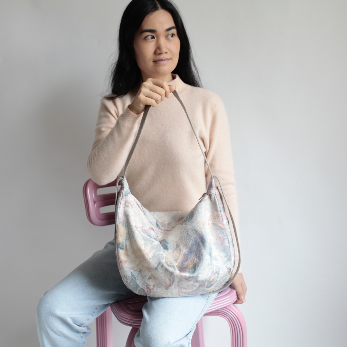 Upcycling Schultertasche POUCH 90er Vorhang