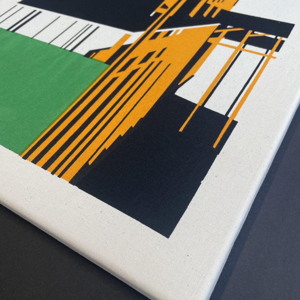 Print now - Riot later ● Abstract Architecture #02, Stoffsiebdruck auf Leinwand
