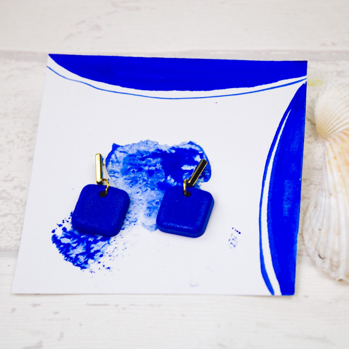 nathys_illustration blaue Ohrringe "blue horizon" Unikat 1cm