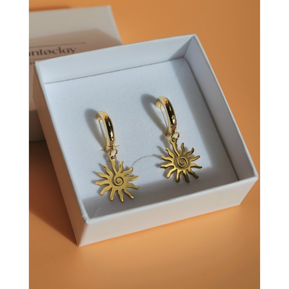 Goldene Creolen mit Sonnenanhänger | 24k vergoldet | Santoclay