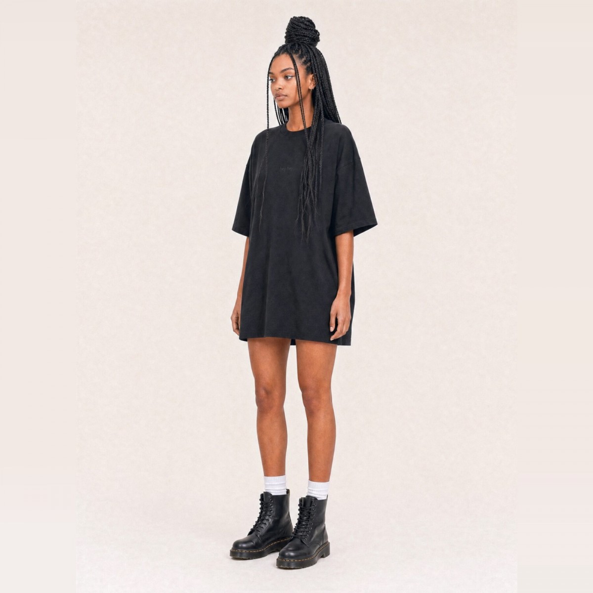 Essential T-Shirt Schwarz – Damen – hey hey studios