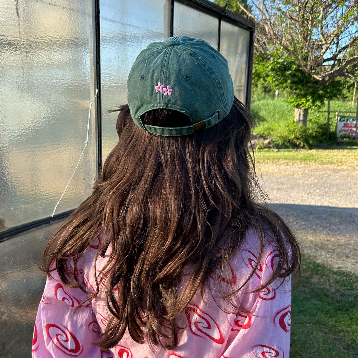 Fan Cap bottle green — Paul & Toni Merch Dad Cap Low Profile