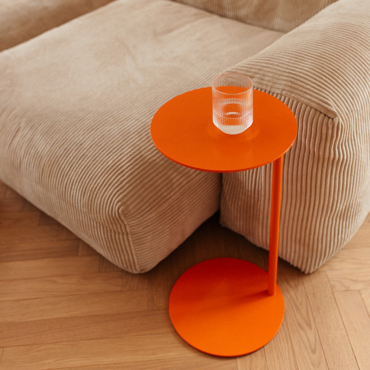 Einig Studio - Beistelltisch Orange