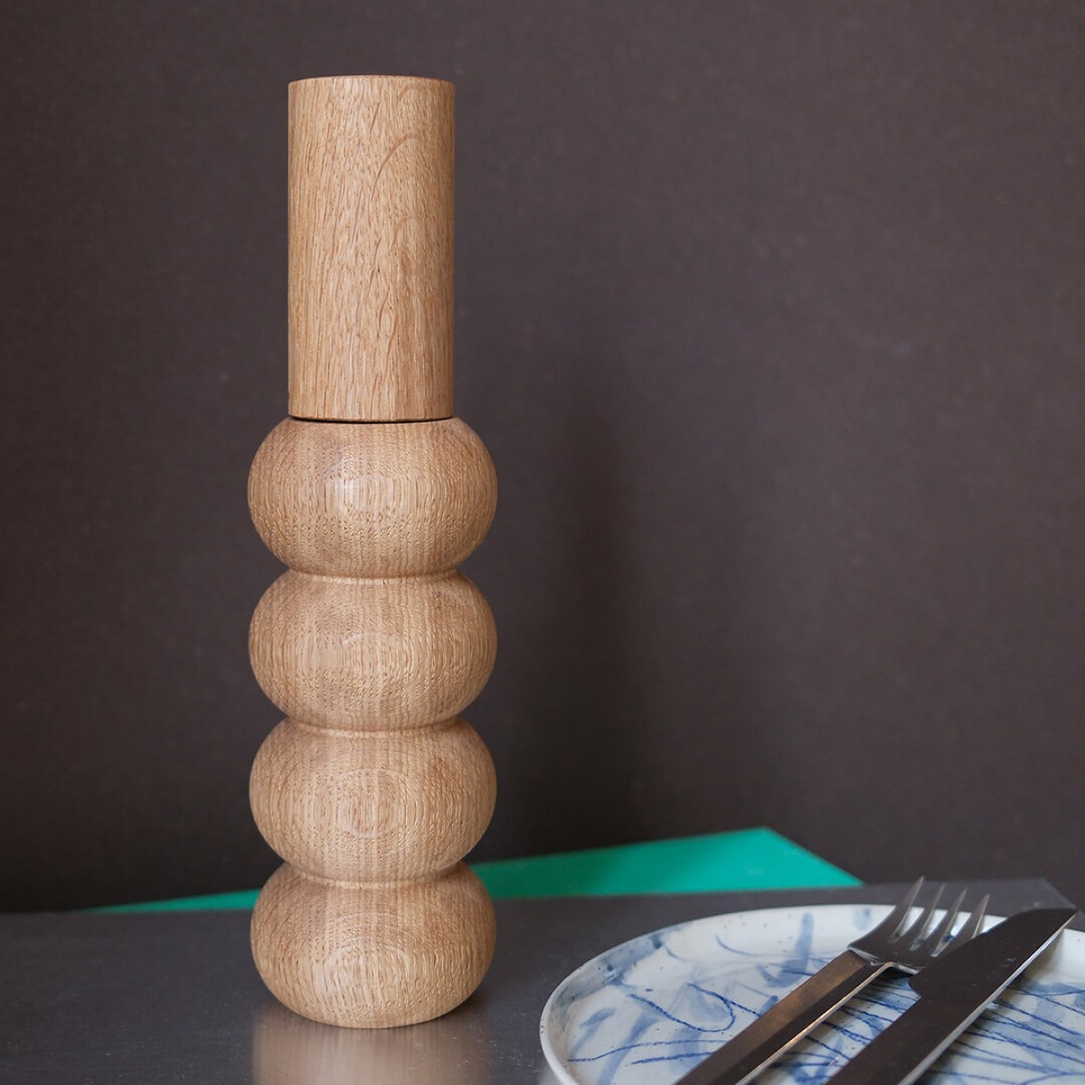 Gewürzmühle | kugelig unten | rundund