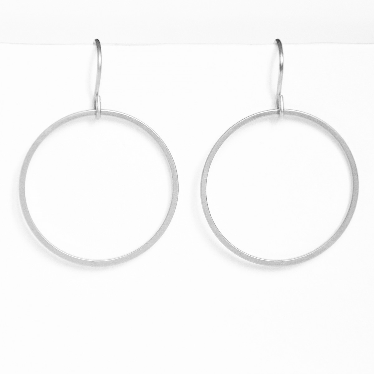 nahili OHRRINGE "shapes circle" minimal weißgold nickelfrei