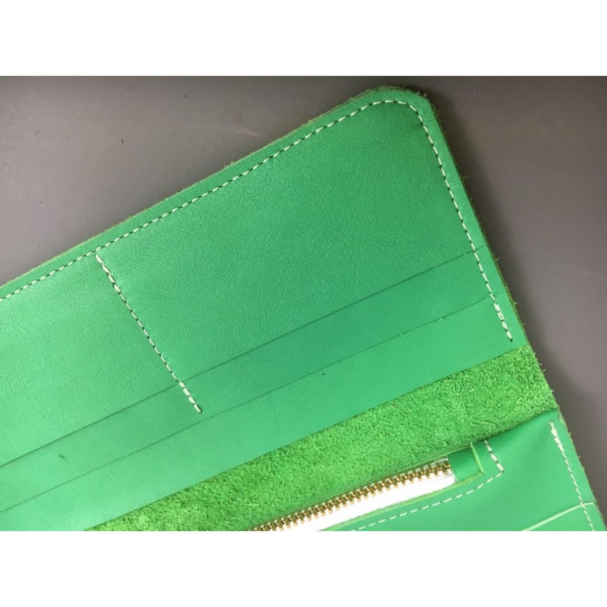 Knallgrüne Ledergeldbörse // Leder Portemonnaie // Green Leather Wallet // grüne Leder Brieftasche // maximal 