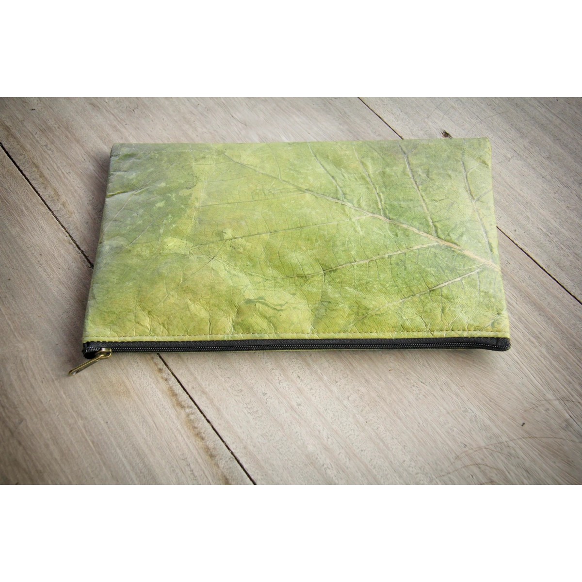 Laptop-Hülle 13" - 14" Zoll aus laminierten Blättern in grün