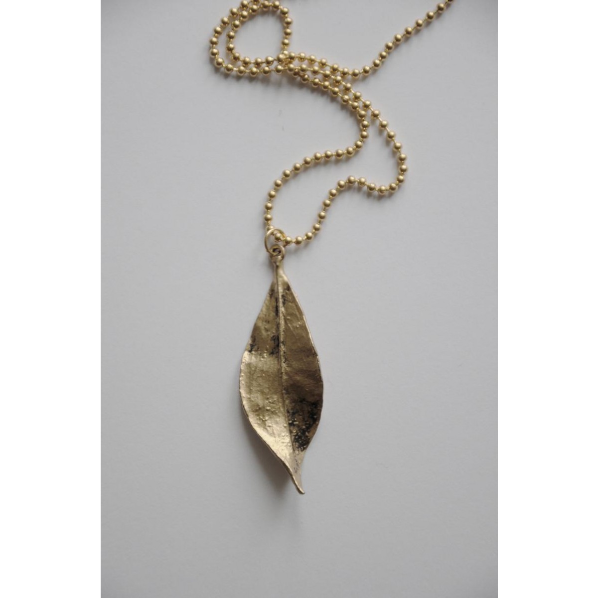 nahili KETTE "leafs" lang & mit goldenem Blatt 